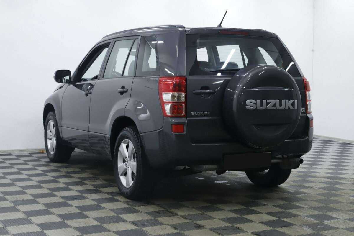 Suzuki Grand Vitara с пробегом — 2012 год. Фото: #1