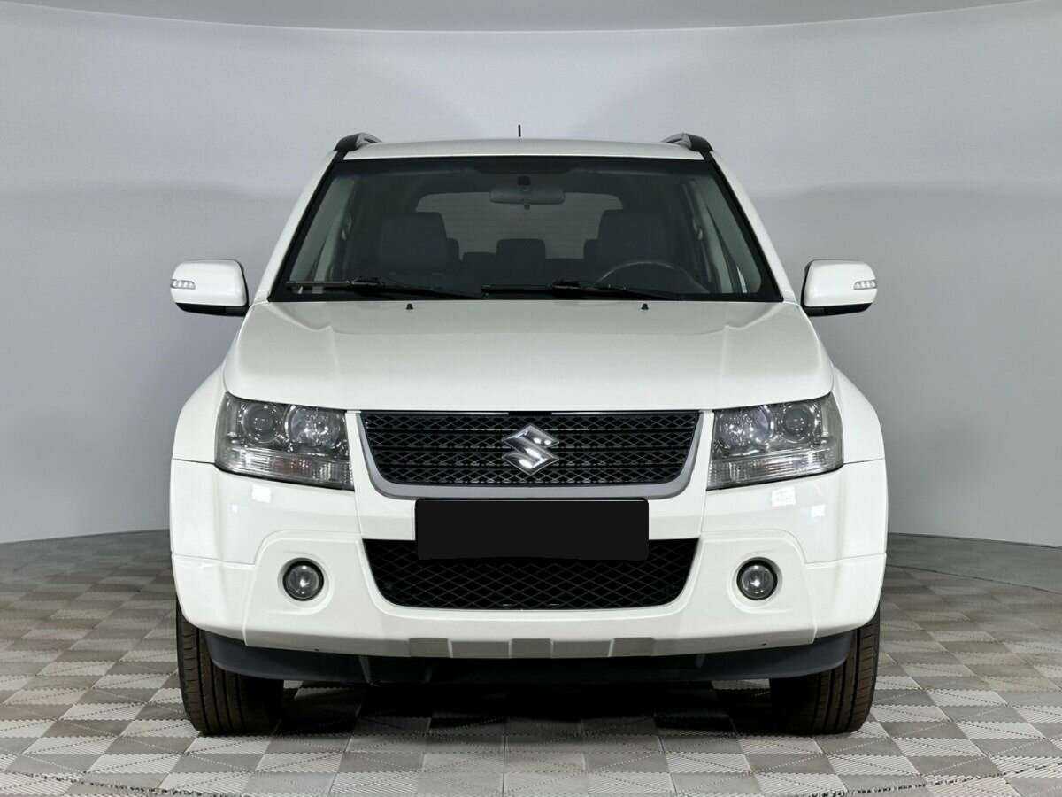 Suzuki Grand Vitara с пробегом — 2011 год. Фото: #2