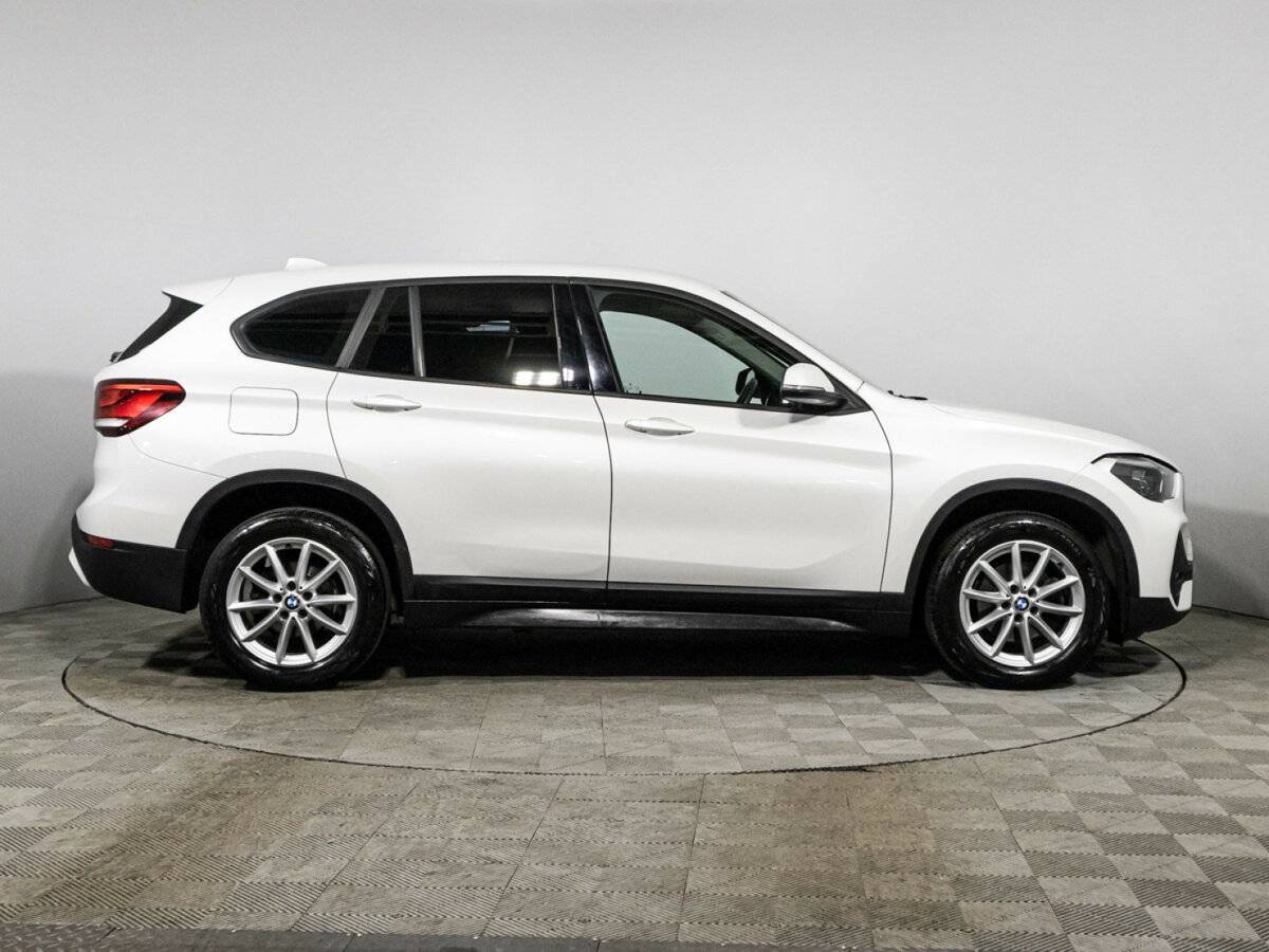 BMW X1 с пробегом — 2019 год. Фото: #3