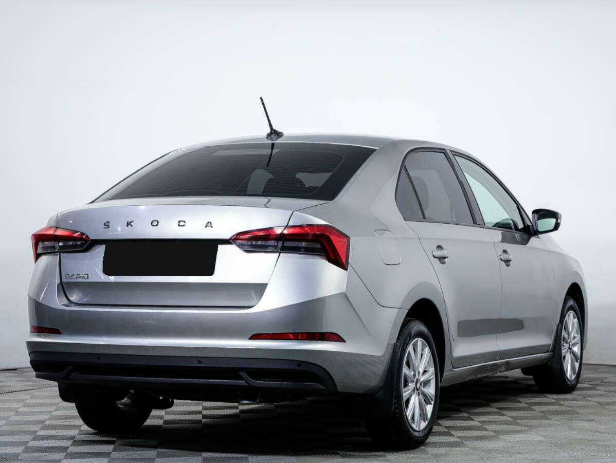 Skoda Rapid с пробегом — 2021 год. Фото: #3