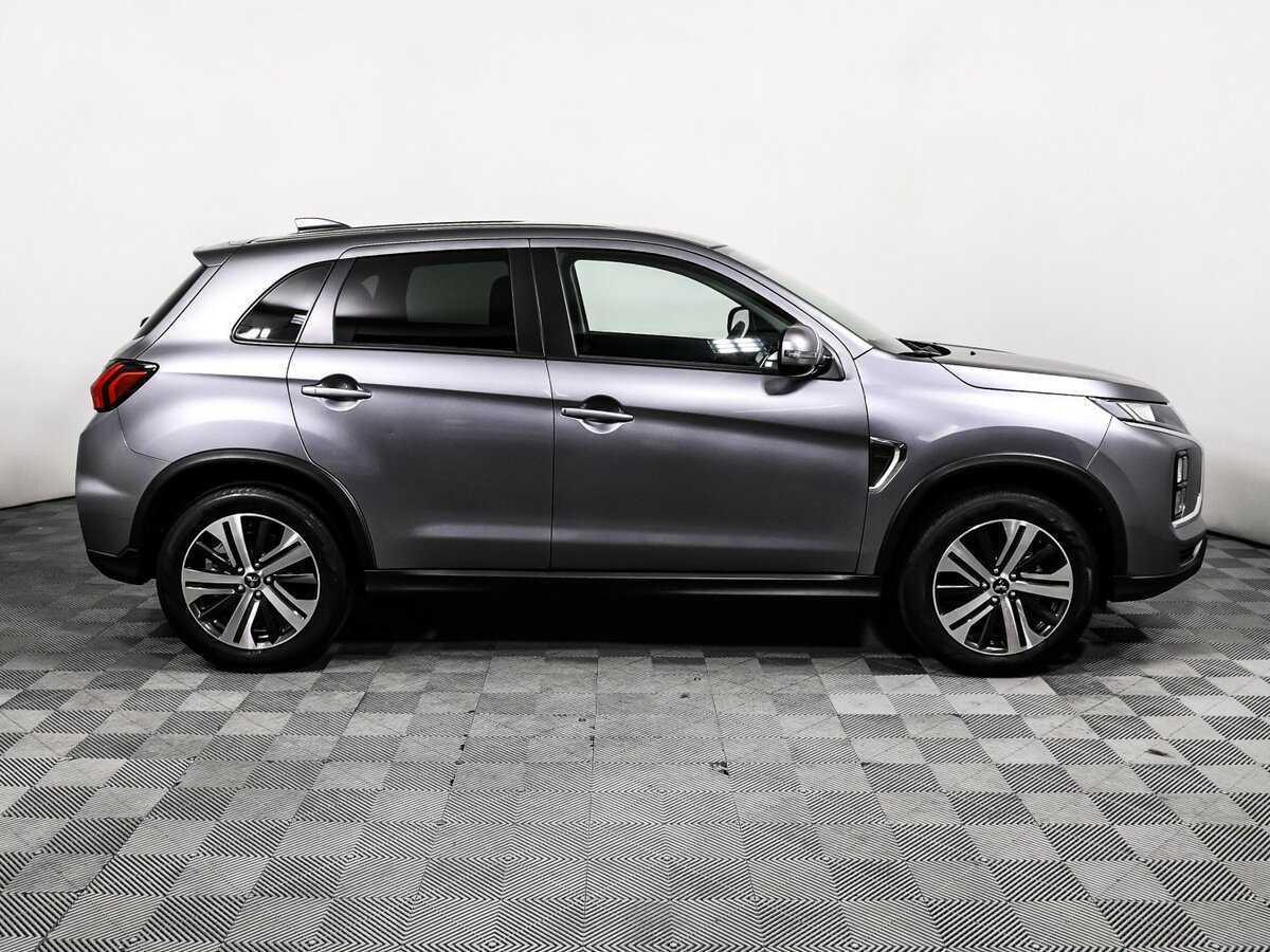 Mitsubishi Outlander Sport с пробегом — 2023 год. Фото: #3