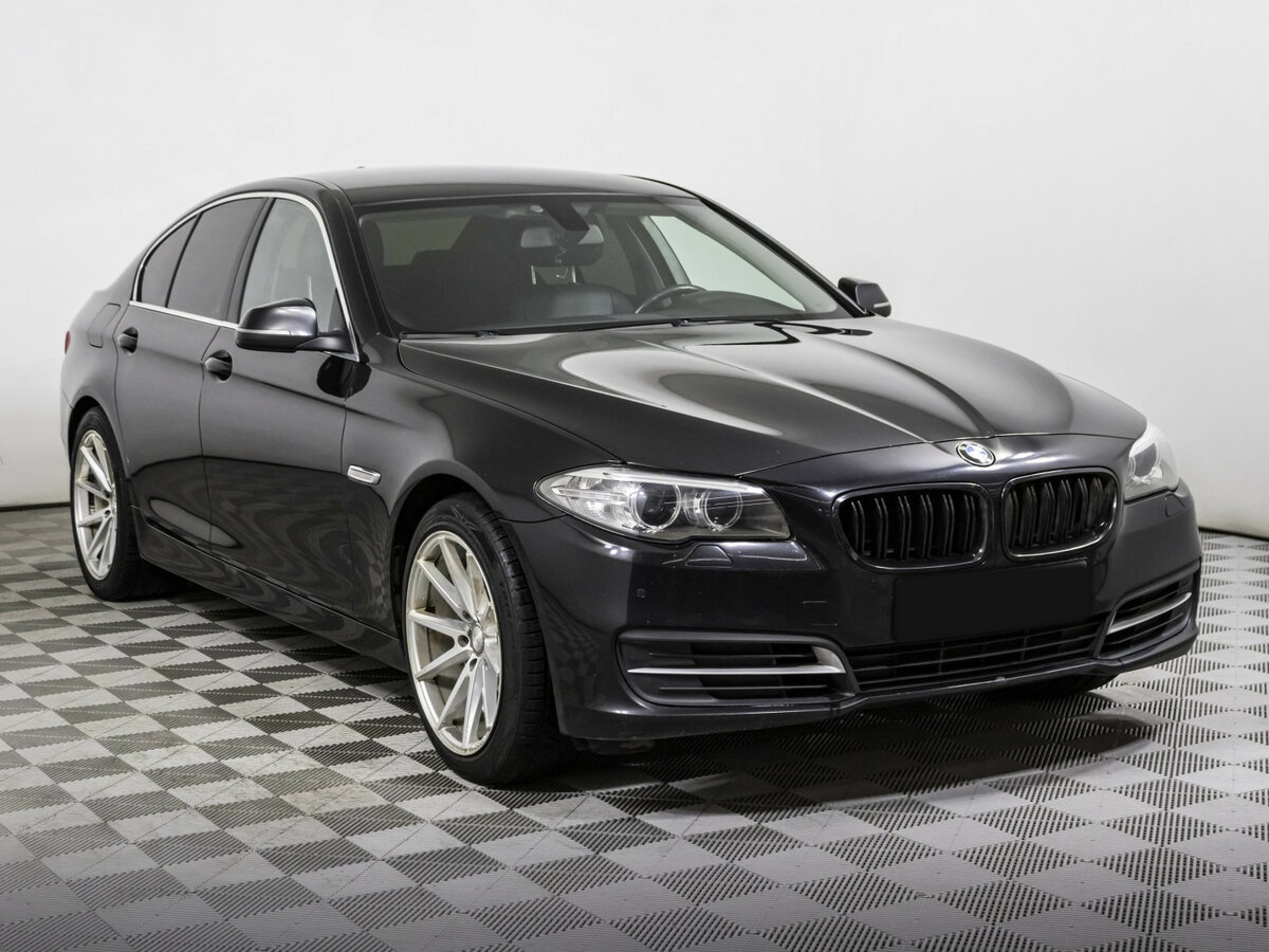 BMW 5 серии с пробегом — 2015 год. Фото: #2