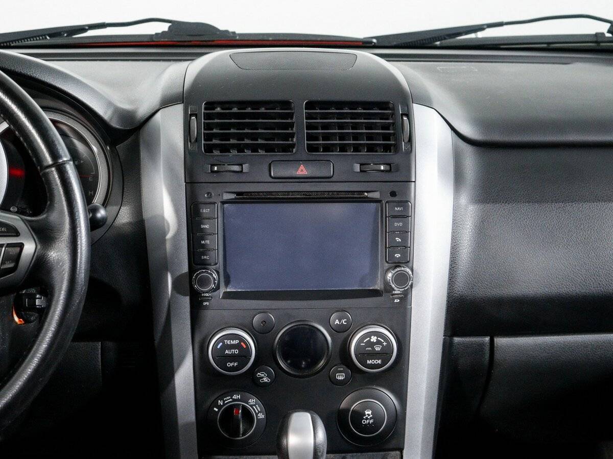 Suzuki Grand Vitara с пробегом — 2013 год. Фото: #9