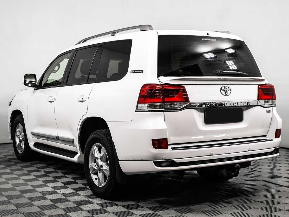 Toyota Land Cruiser с пробегом — 2011 год. Фото: #6