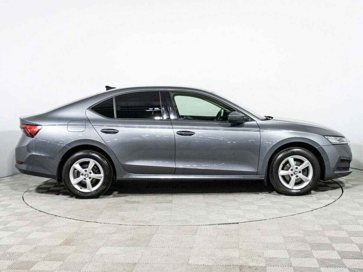 Skoda Octavia с пробегом — 2021 год. Фото: #3