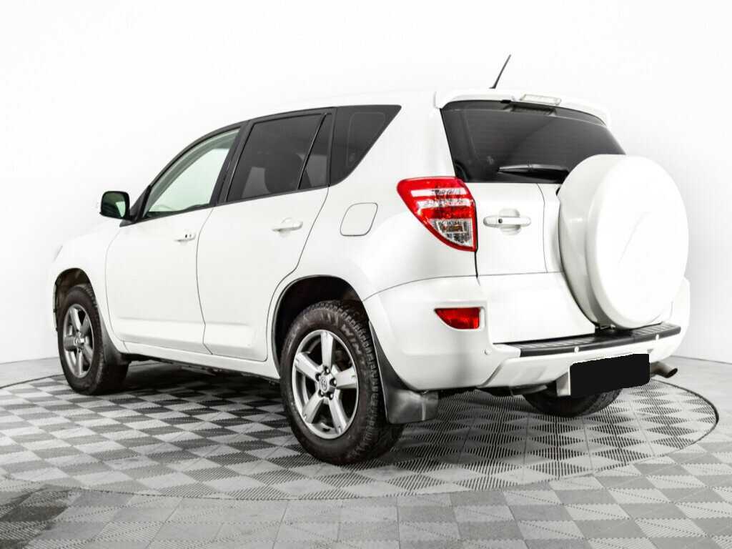 Toyota RAV4 с пробегом — 2010 год. Фото: #6