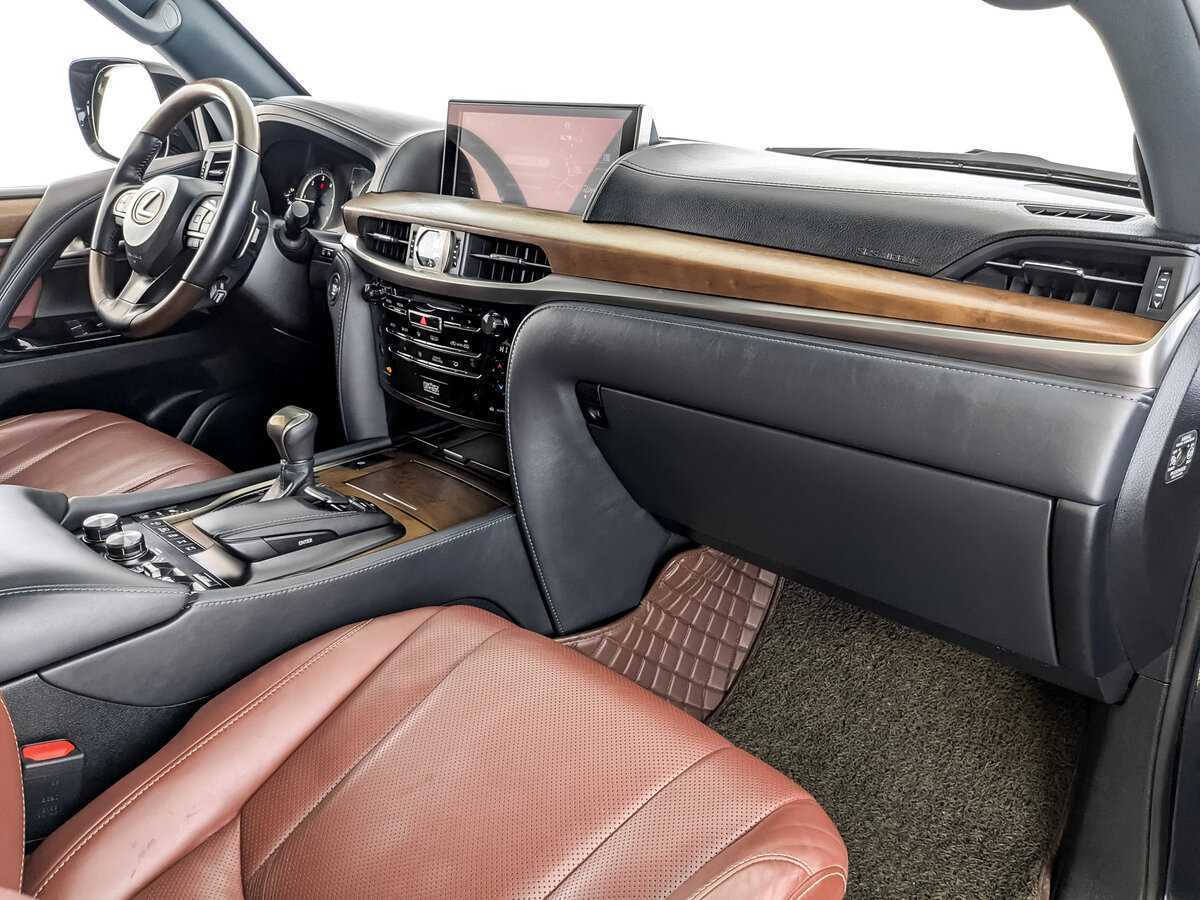 Lexus LX с пробегом — 2019 год. Фото: #10