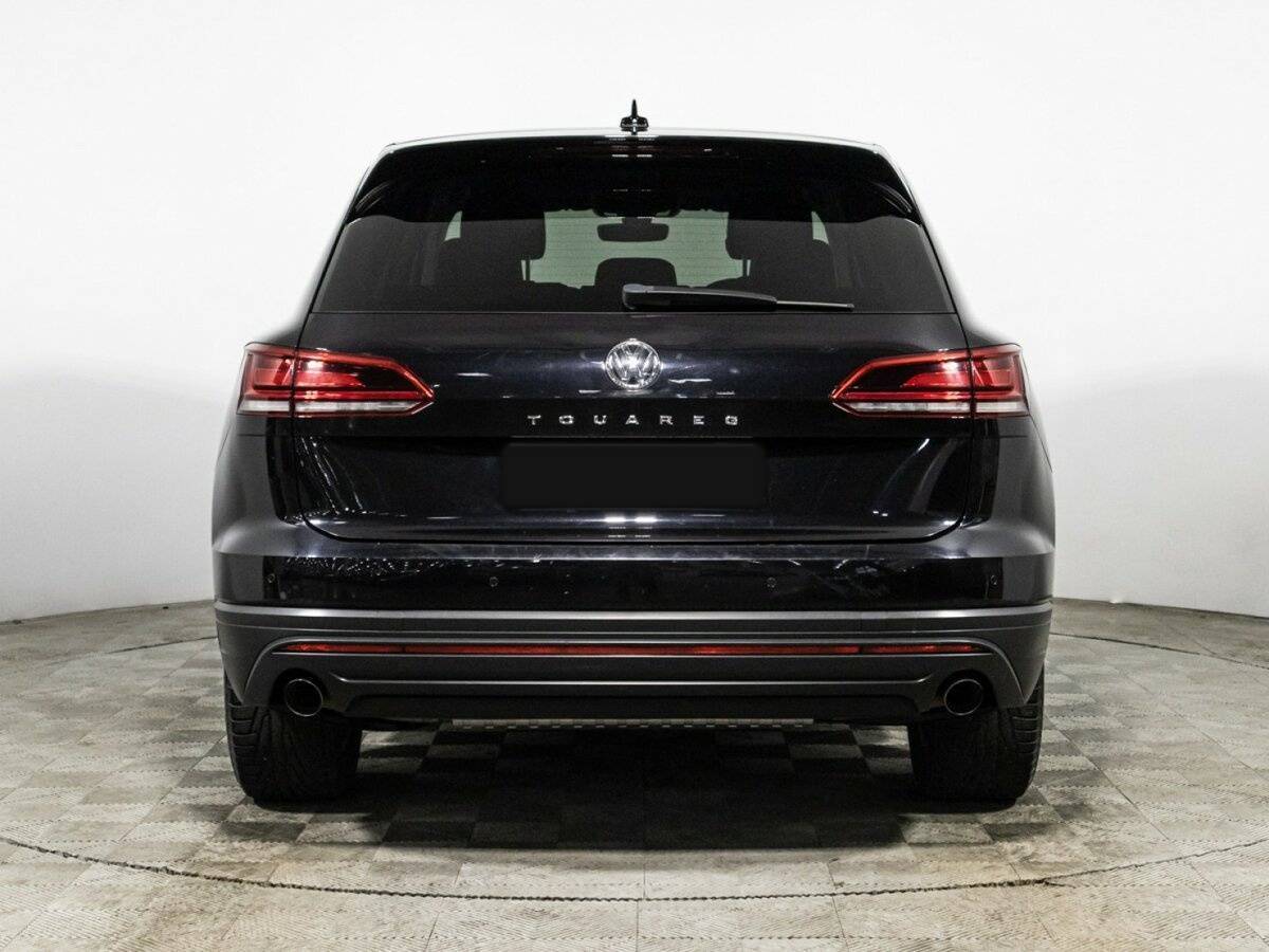 Volkswagen Touareg с пробегом — 2018 год. Фото: #5