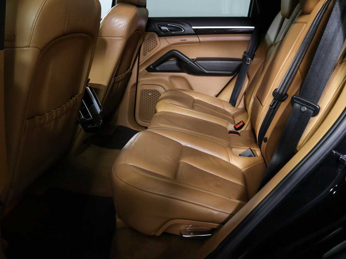 Porsche Cayenne с пробегом — 2012 год. Фото: #9