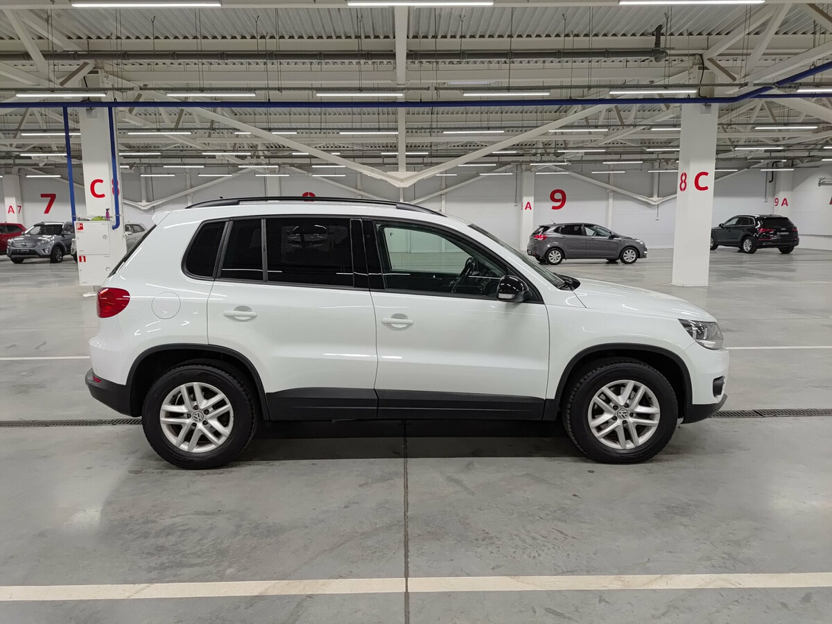 Volkswagen Tiguan с пробегом — 2015 год. Фото: #3