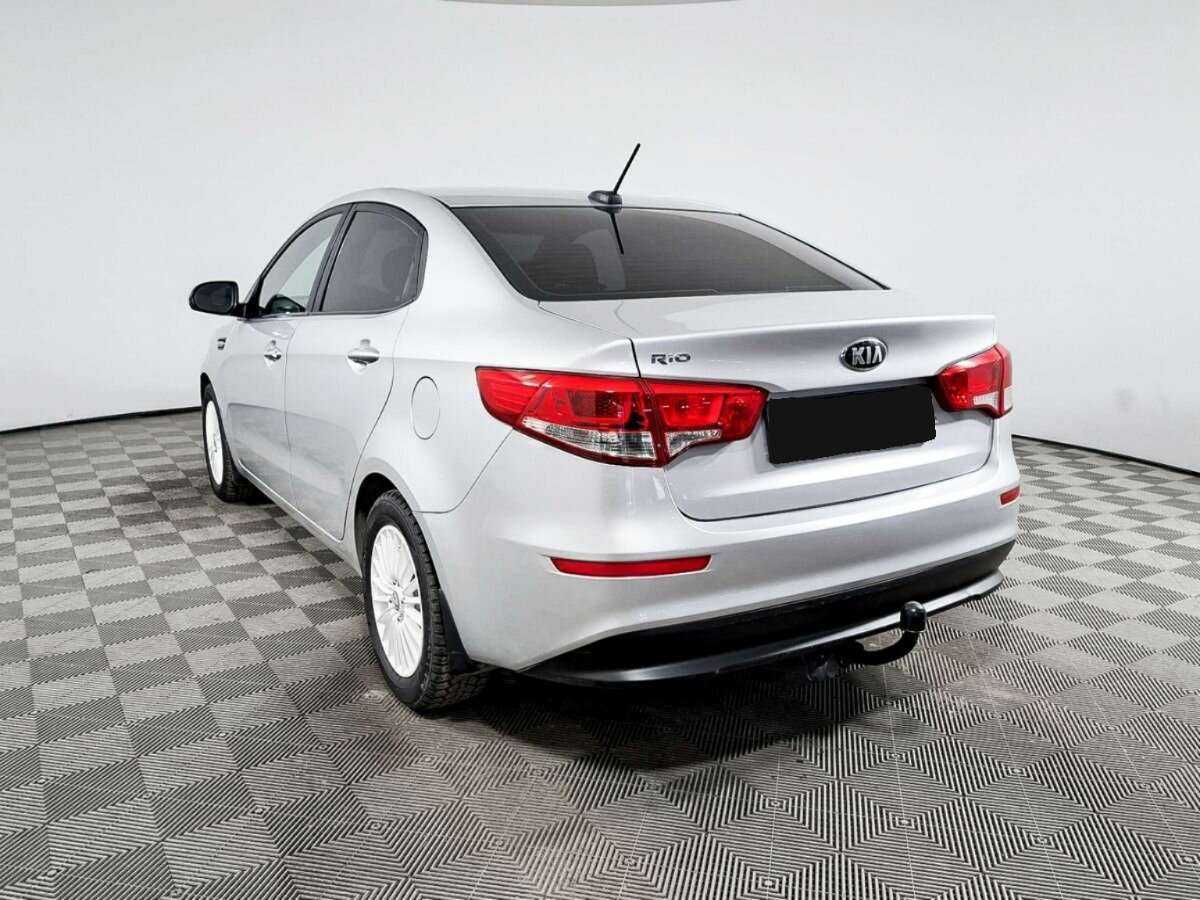 Kia Rio с пробегом — 2017 год. Фото: #5