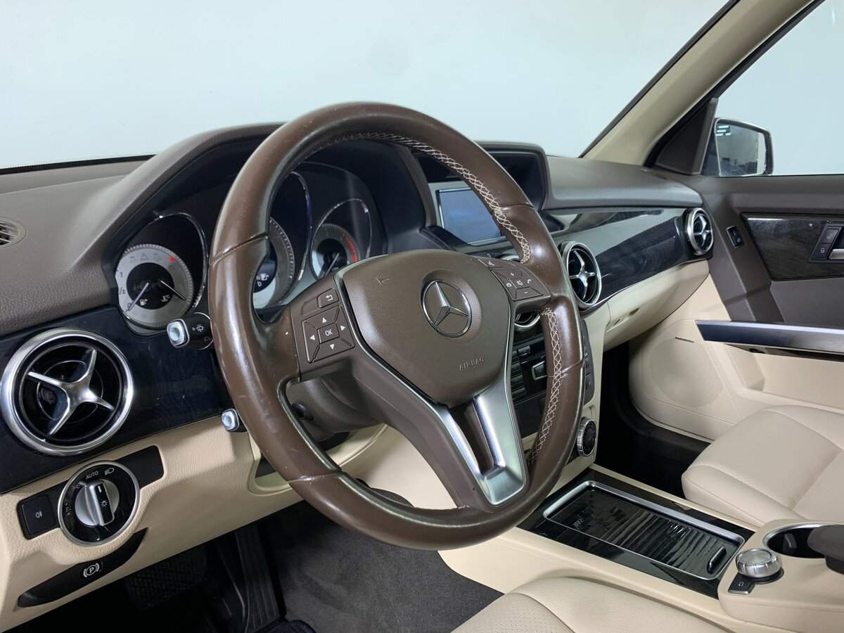 Mercedes-Benz GLK-Класс с пробегом — 2014 год. Фото: #10