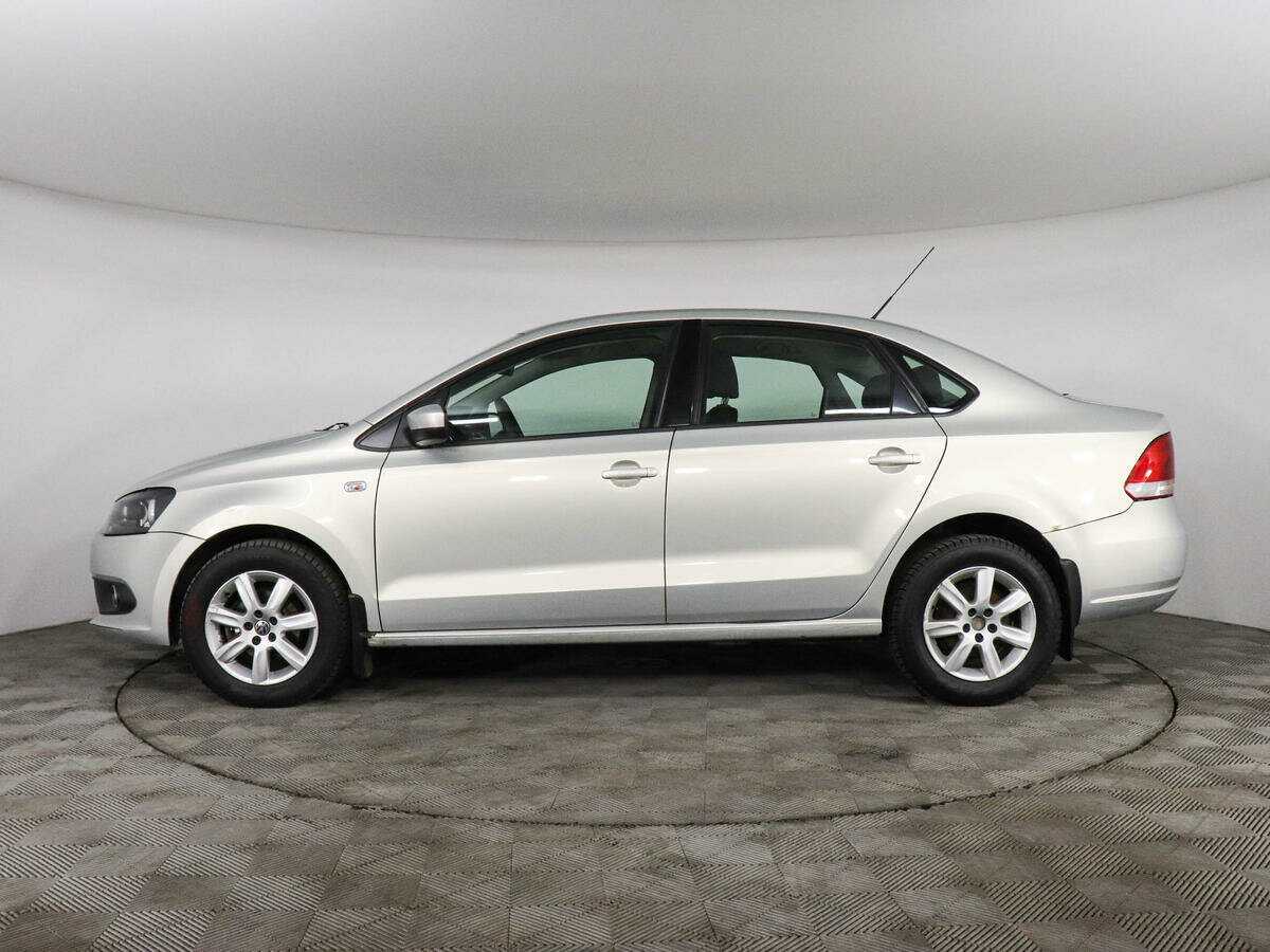 Volkswagen Polo с пробегом — 2011 год. Фото: #7