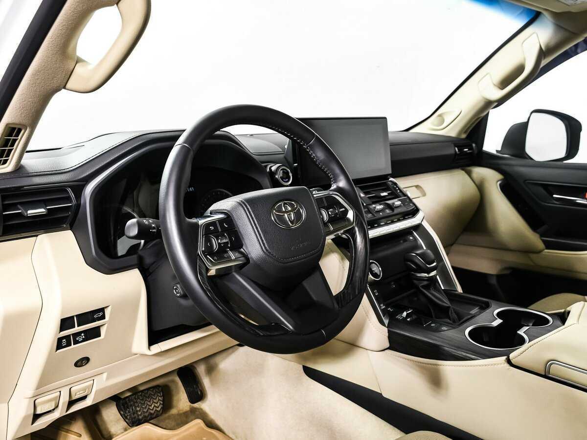 Toyota Land Cruiser с пробегом — 2022 год. Фото: #12