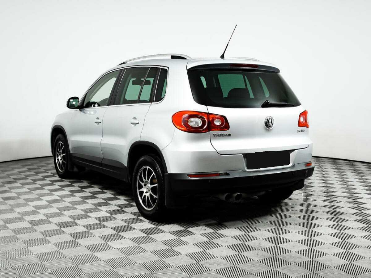 Volkswagen Tiguan с пробегом — 2010 год. Фото: #5
