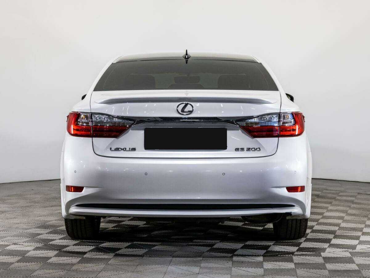 Lexus ES с пробегом — 2018 год. Фото: #5