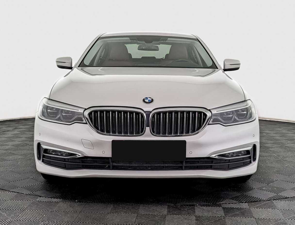 BMW 5 серии с пробегом — 2019 год. Фото: #1