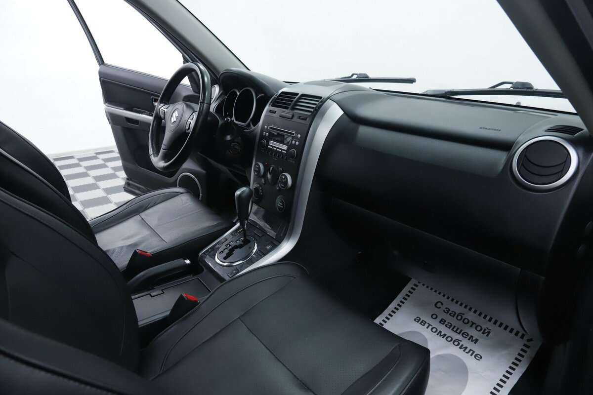 Suzuki Grand Vitara с пробегом — 2012 год. Фото: #15