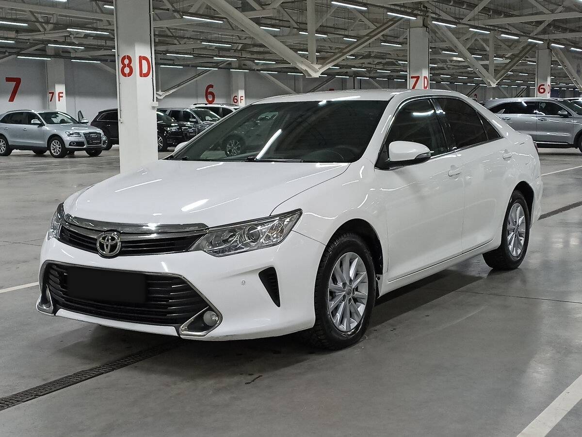 Toyota Camry с пробегом — 2016 год. Фото: #0