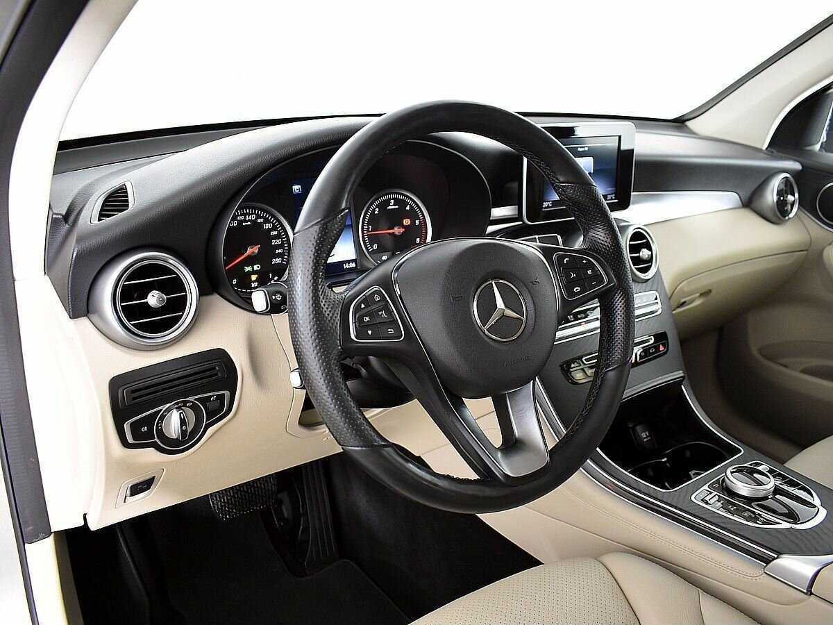 Mercedes-Benz GLC с пробегом — 2019 год. Фото: #6