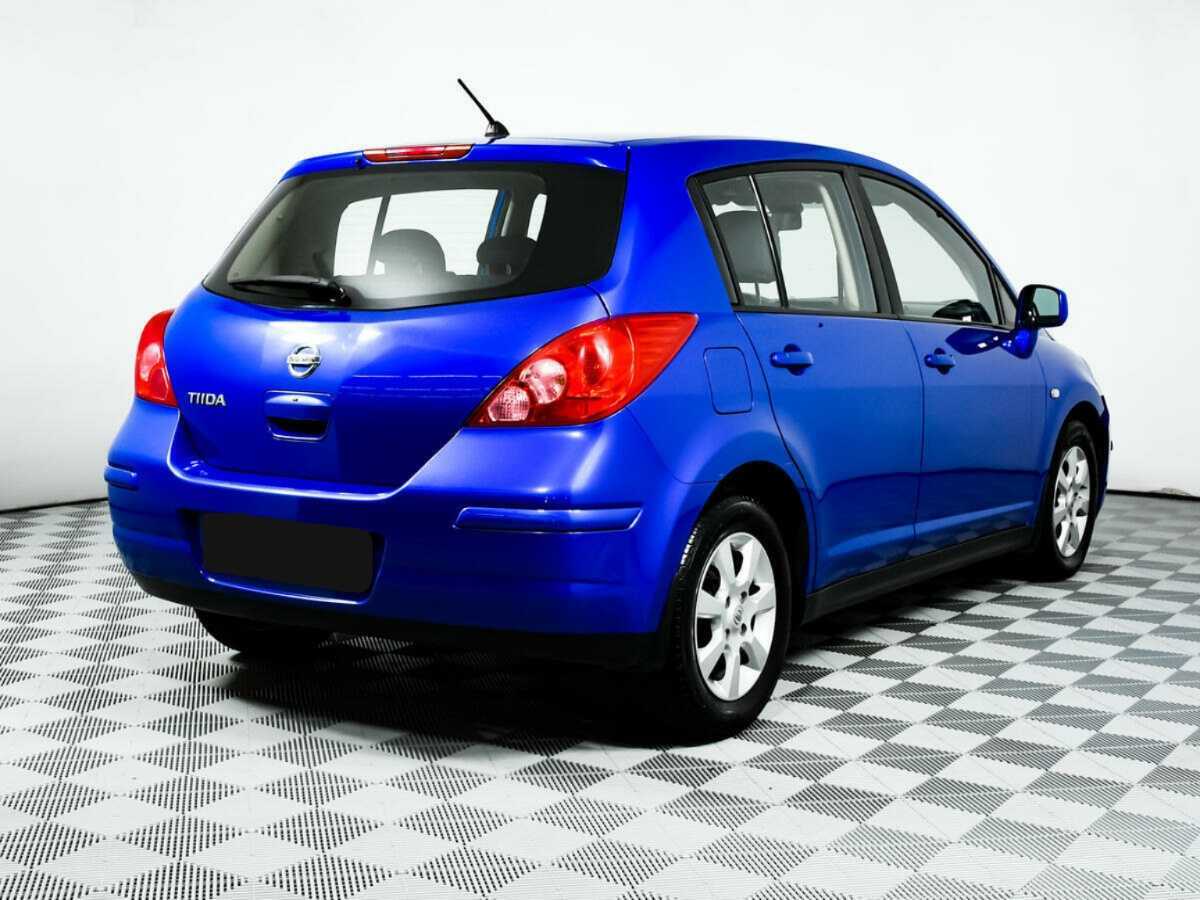 Nissan Tiida с пробегом — 2007 год. Фото: #4