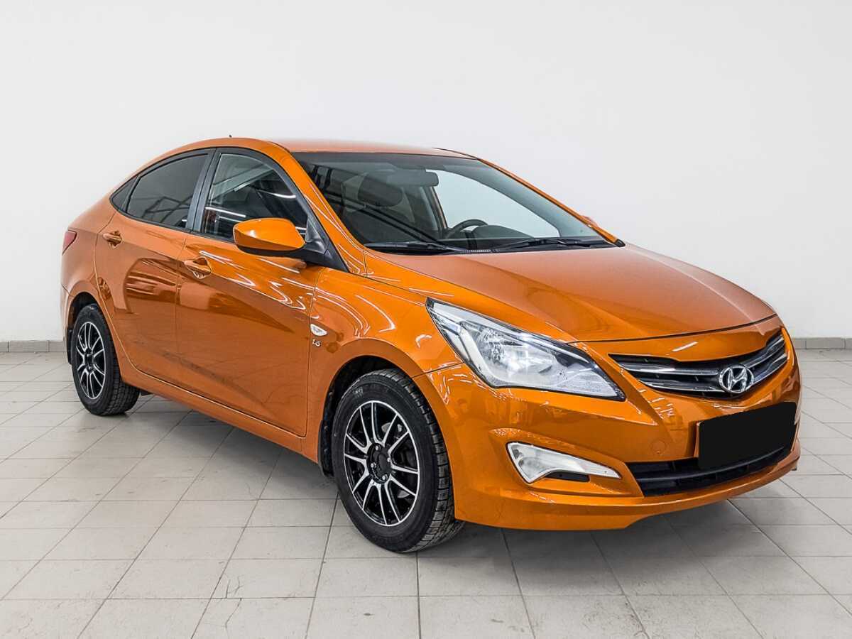 Hyundai Solaris с пробегом — 2015 год. Фото: #2