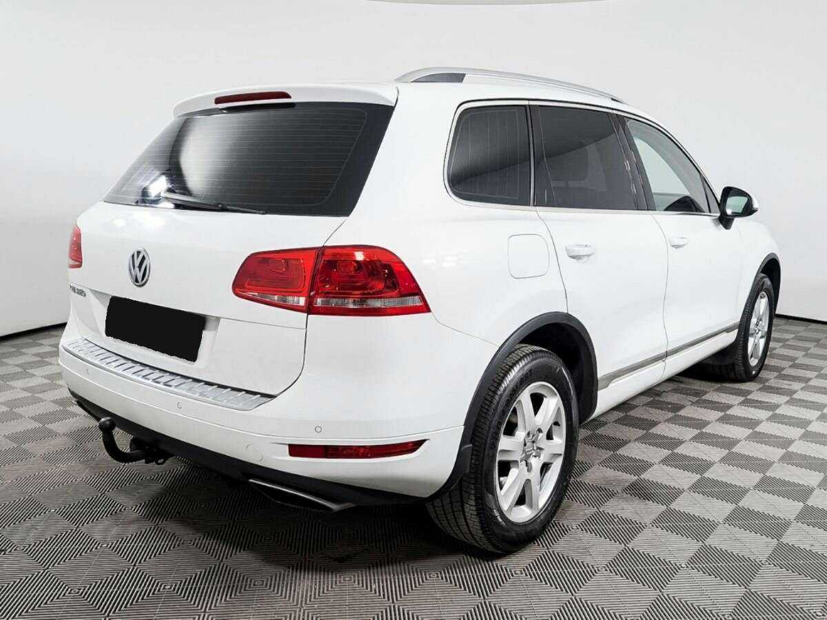 Volkswagen Touareg с пробегом — 2012 год. Фото: #3