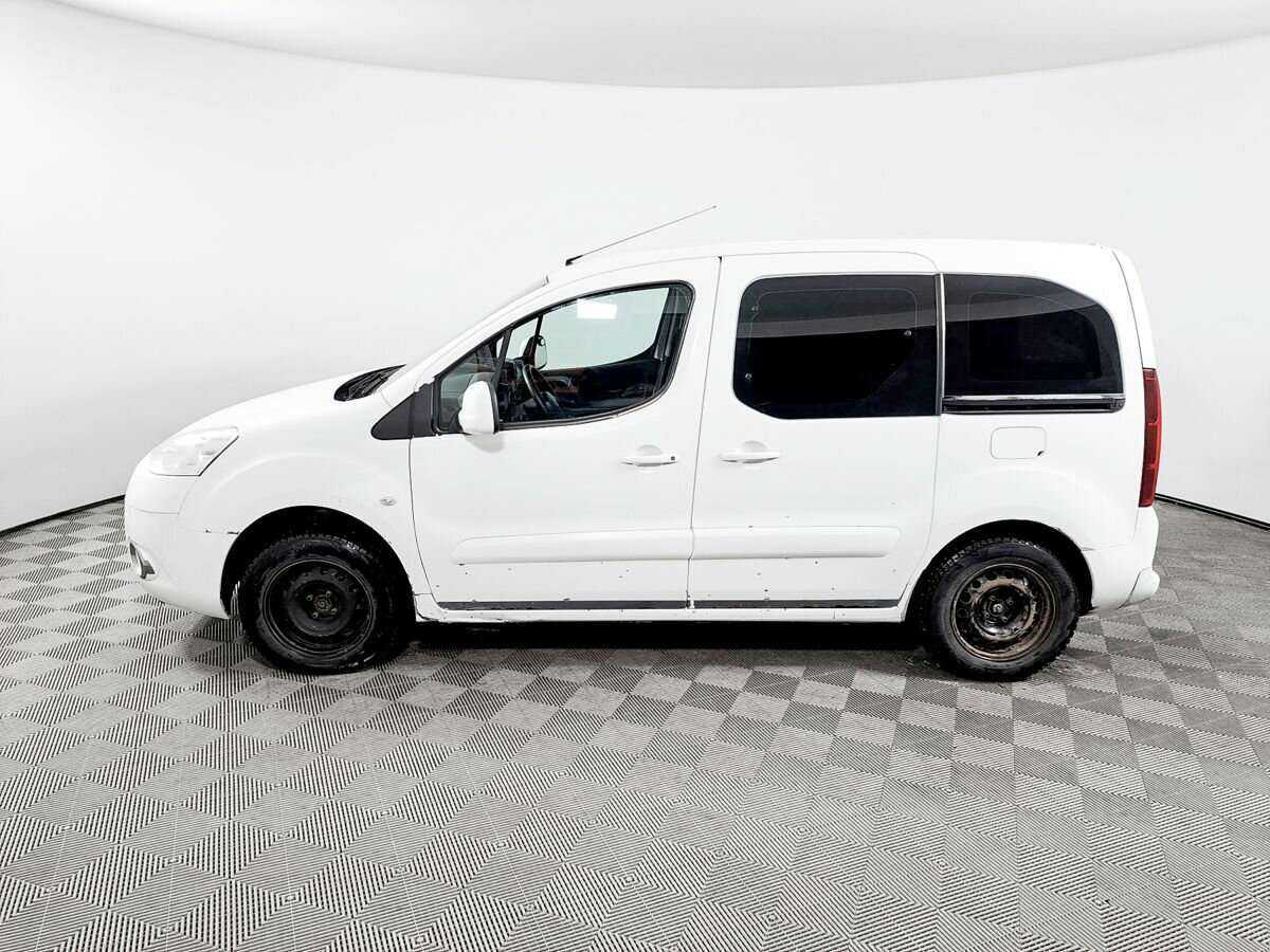 Peugeot Partner с пробегом — 2012 год. Фото: #7