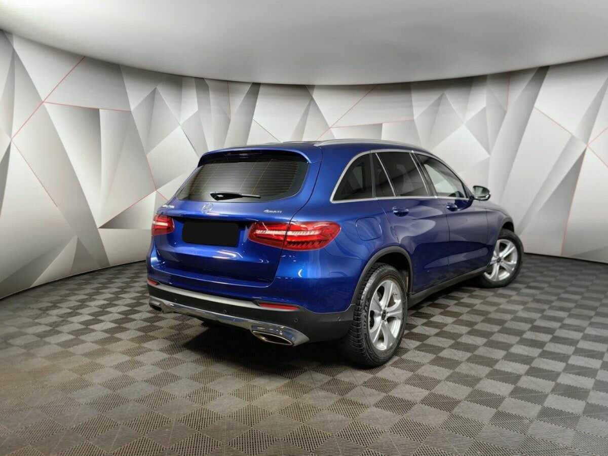 Mercedes-Benz GLC с пробегом — 2017 год. Фото: #1
