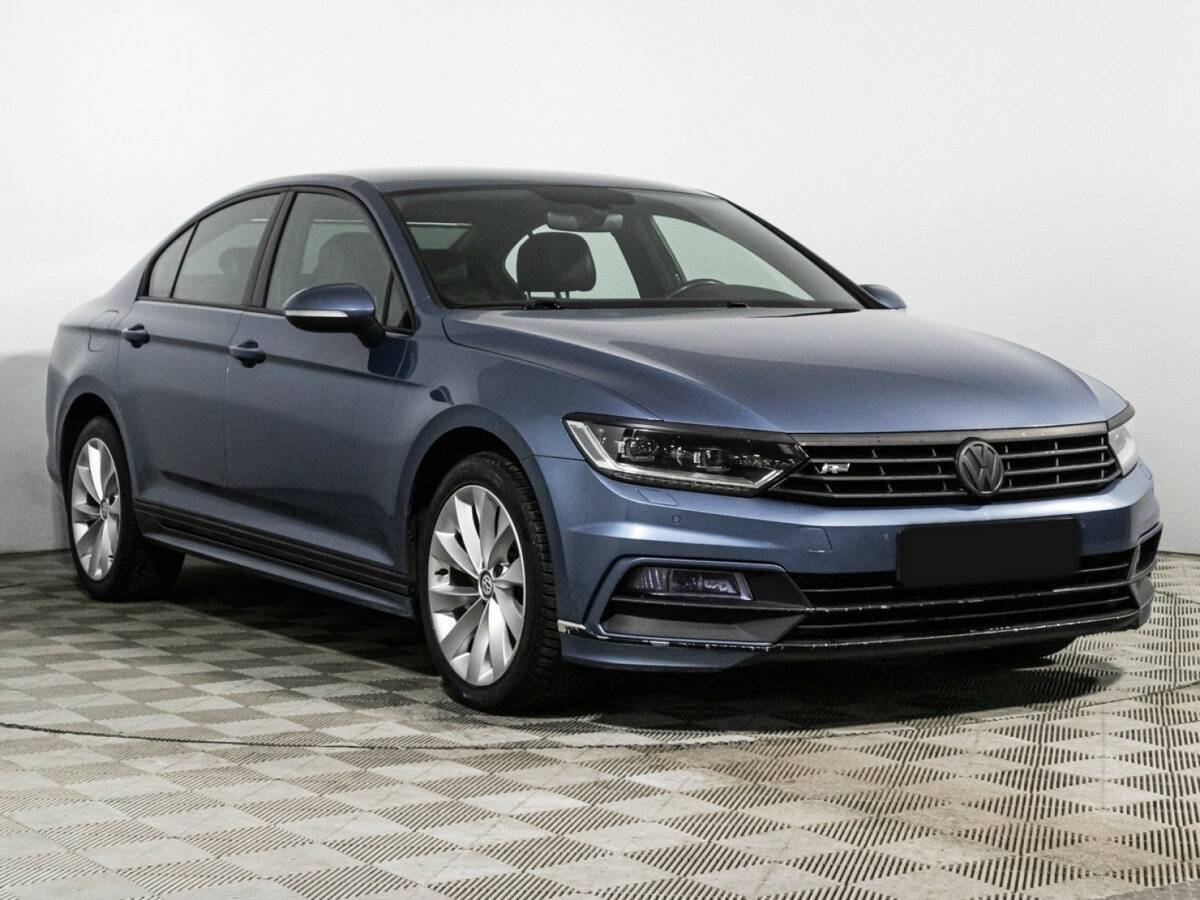Volkswagen Passat с пробегом — 2017 год. Фото: #2