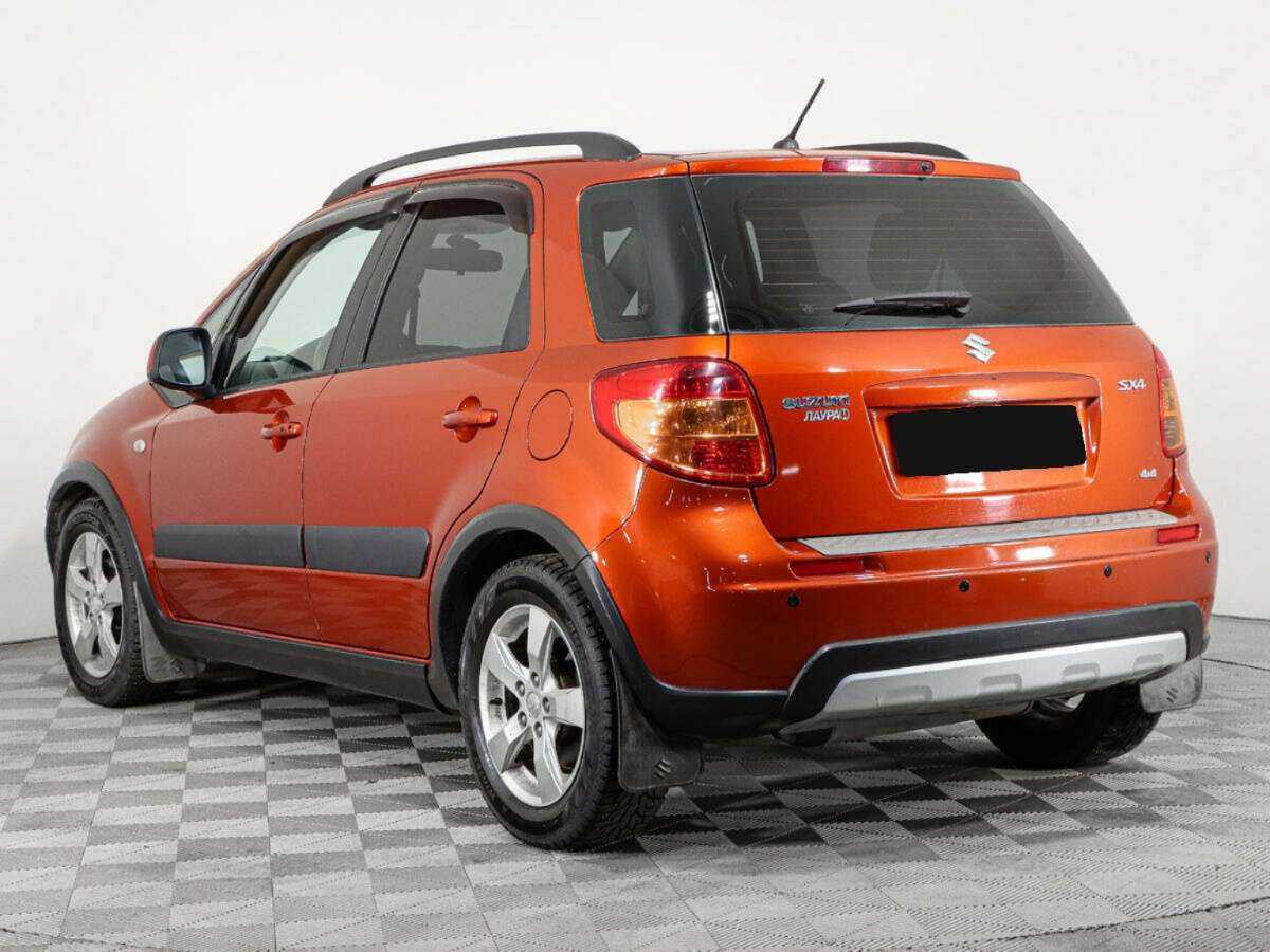 Suzuki SX4 с пробегом — 2010 год. Фото: #6