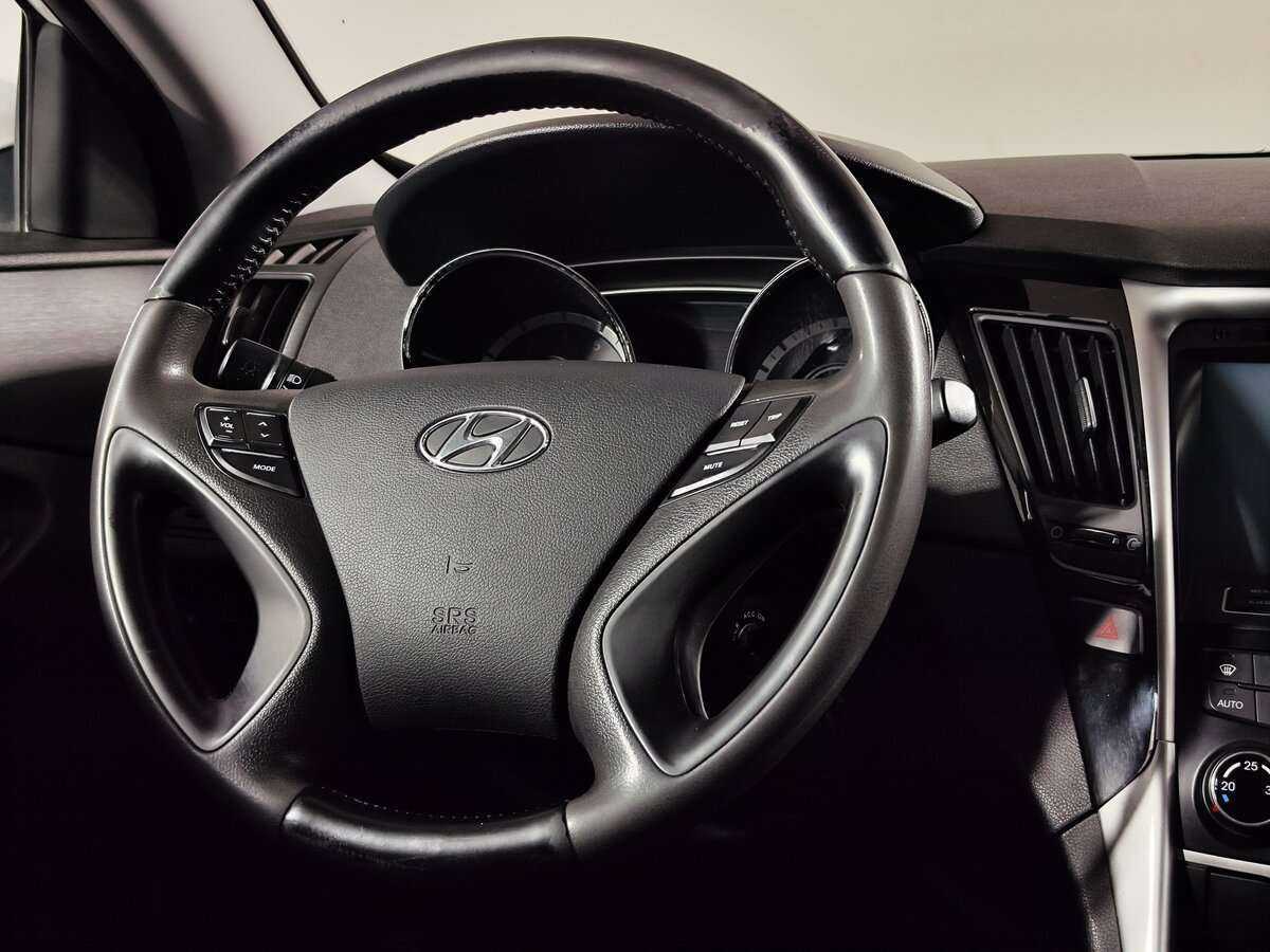 Hyundai Sonata с пробегом — 2011 год. Фото: #15
