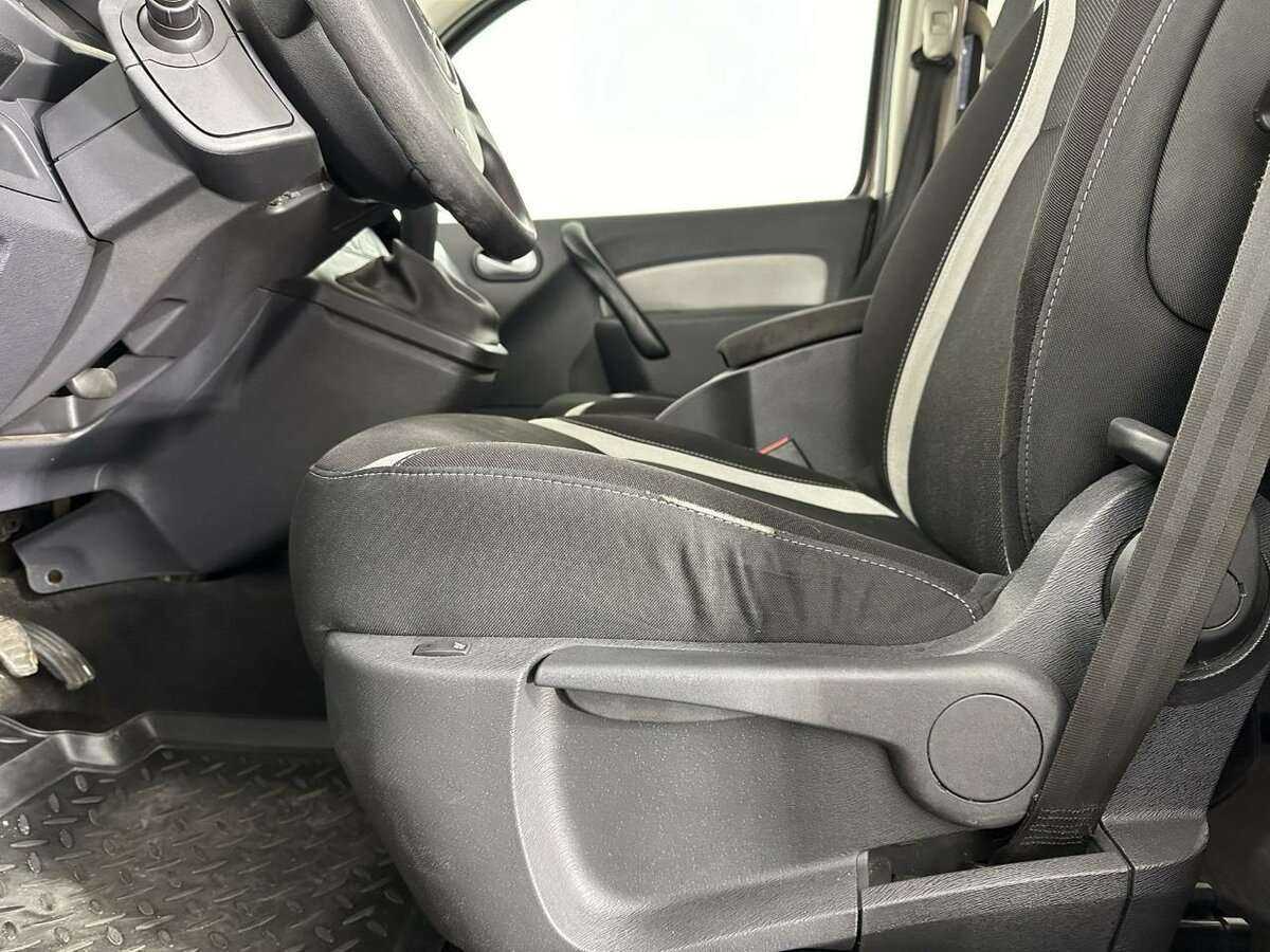 Renault Kangoo с пробегом — 2013 год. Фото: #9