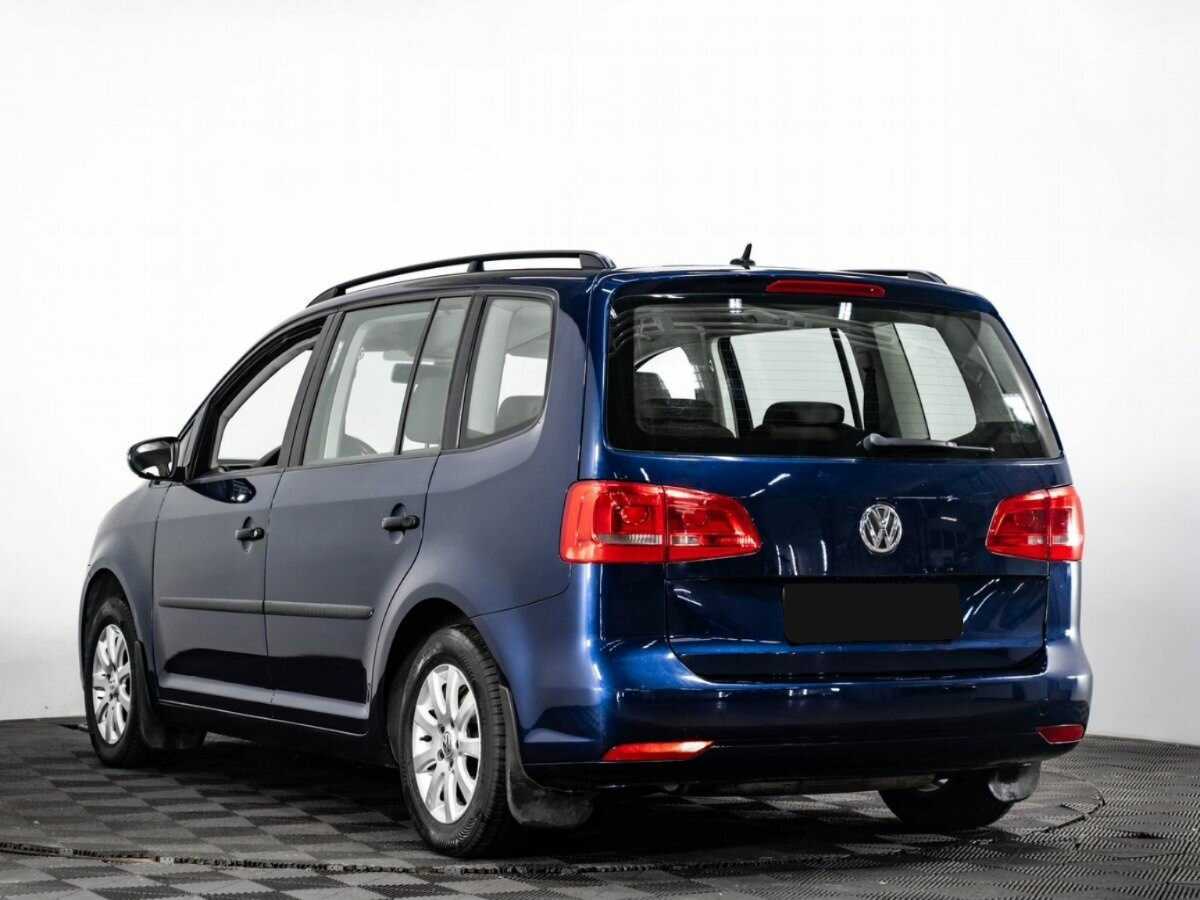 Volkswagen Touran с пробегом — 2012 год. Фото: #5