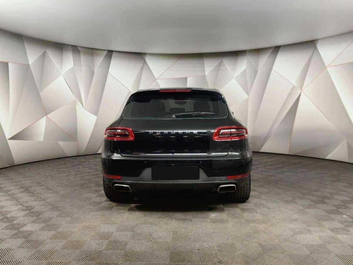 Porsche Macan с пробегом — 2018 год. Фото: #7