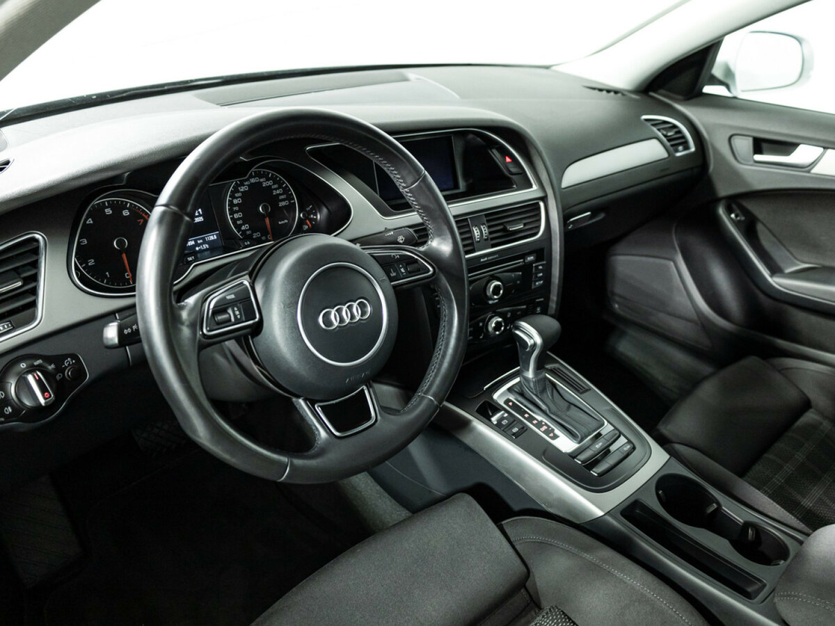 Audi A4 с пробегом — 2014 год. Фото: #10