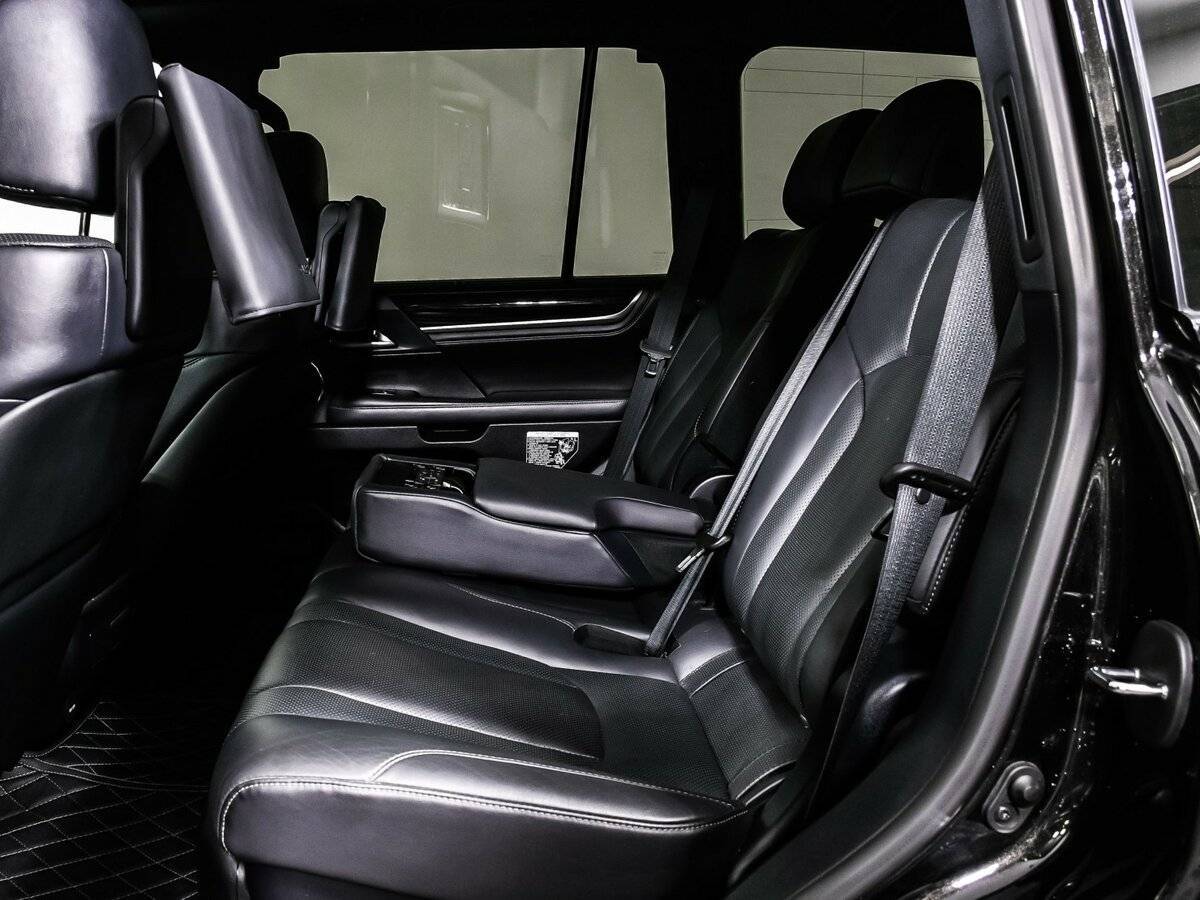 Lexus LX с пробегом — 2019 год. Фото: #11