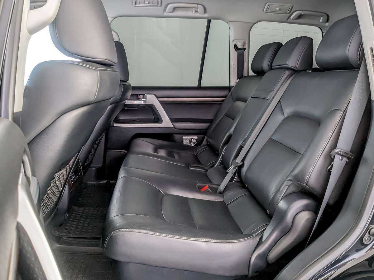 Toyota Land Cruiser с пробегом — 2019 год. Фото: #9