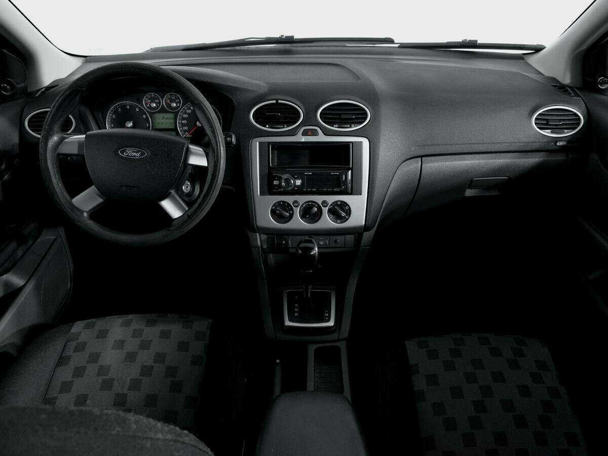 Ford Focus с пробегом — 2006 год. Фото: #11