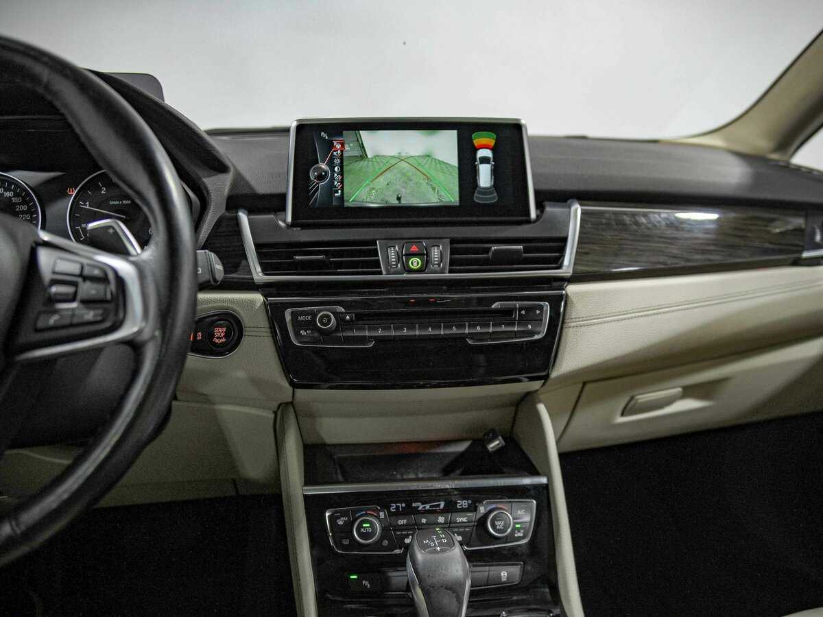 BMW 2 серии Gran Tourer с пробегом — 2015 год. Фото: #12