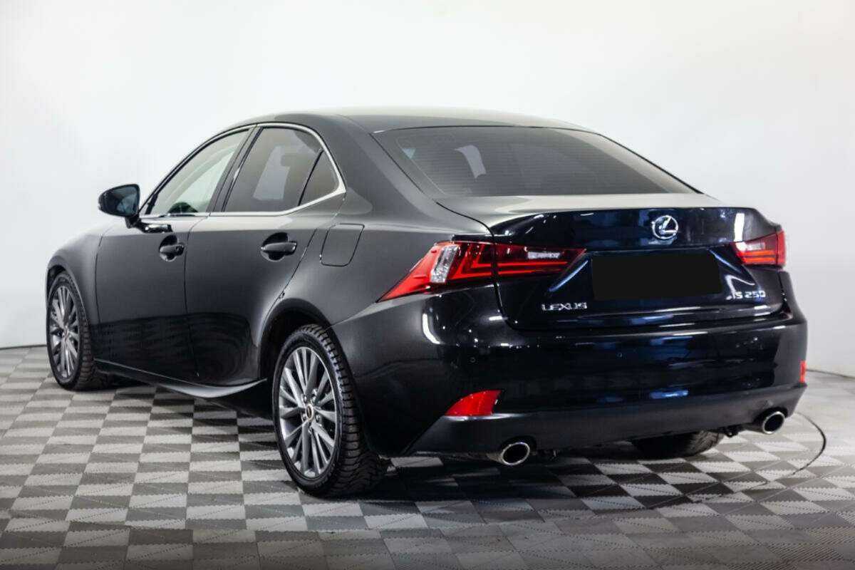 Lexus IS с пробегом — 2014 год. Фото: #6
