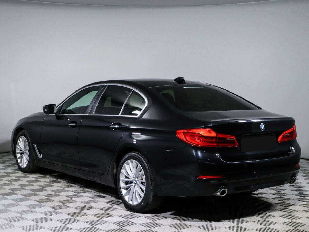 BMW 5 серии с пробегом — 2017 год. Фото: #6