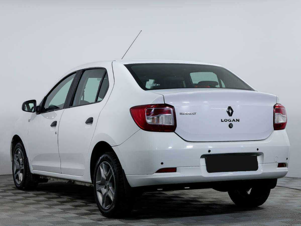 Renault Logan с пробегом — 2014 год. Фото: #5