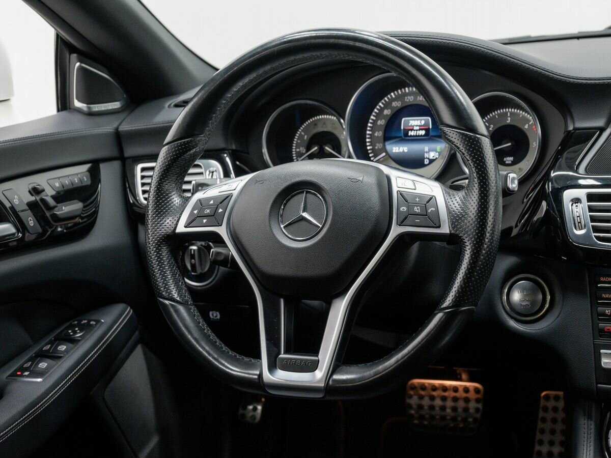 Mercedes-Benz CLS с пробегом — 2014 год. Фото: #10