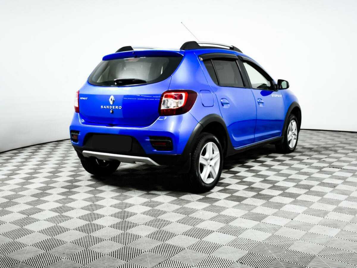 Renault Sandero с пробегом — 2016 год. Фото: #4