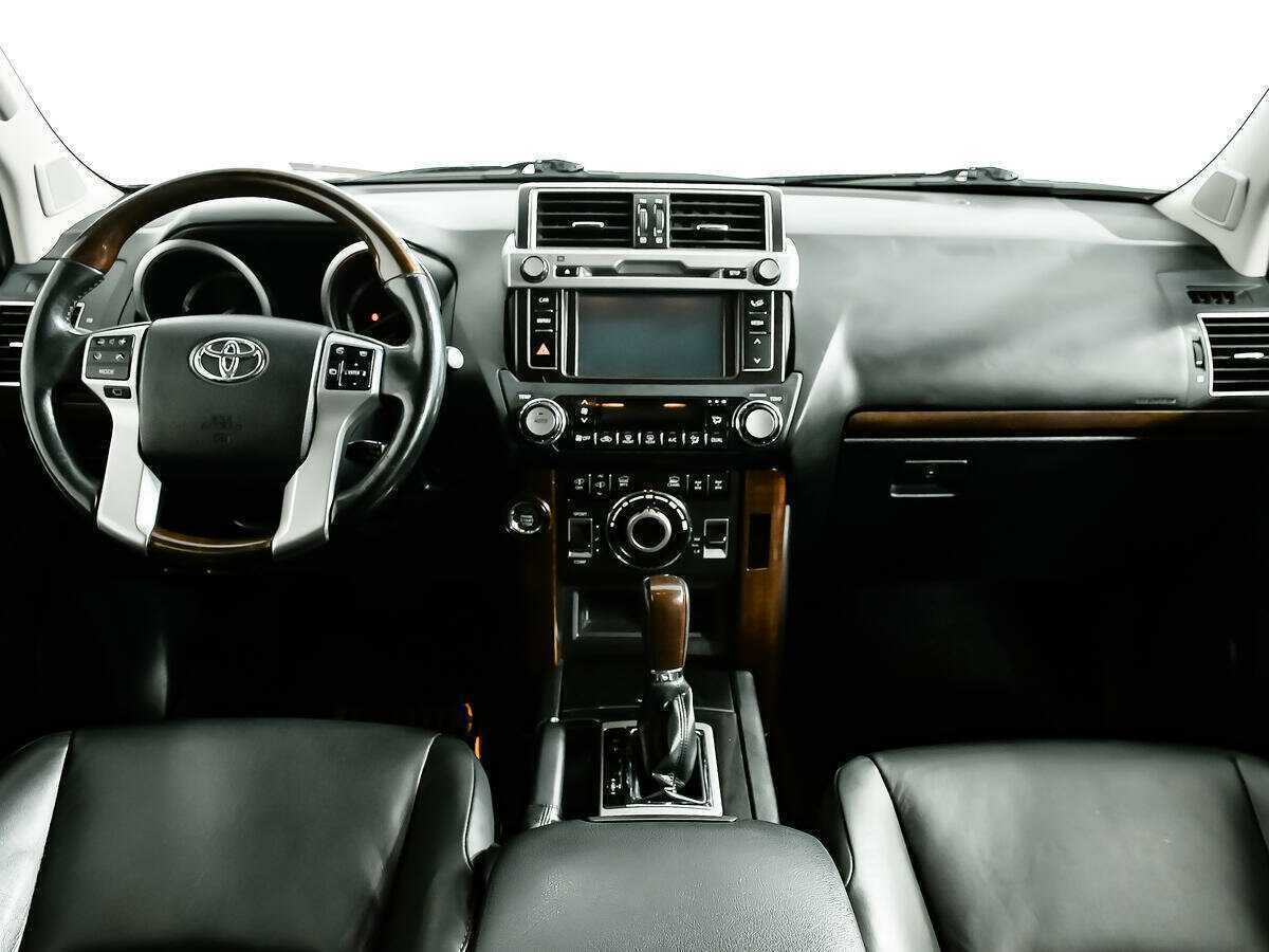 Toyota Land Cruiser Prado с пробегом — 2015 год. Фото: #10