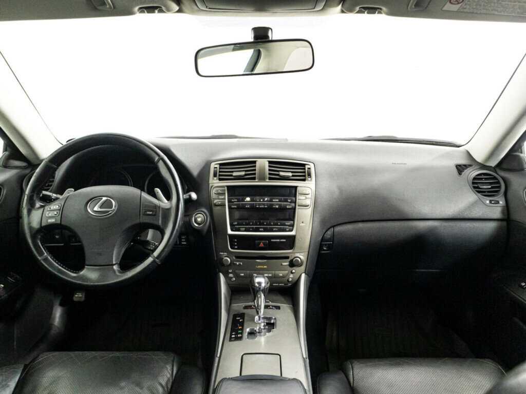 Lexus IS с пробегом — 2005 год. Фото: #12