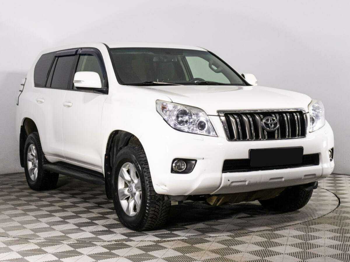 Toyota Land Cruiser Prado с пробегом — 2012 год. Фото: #2