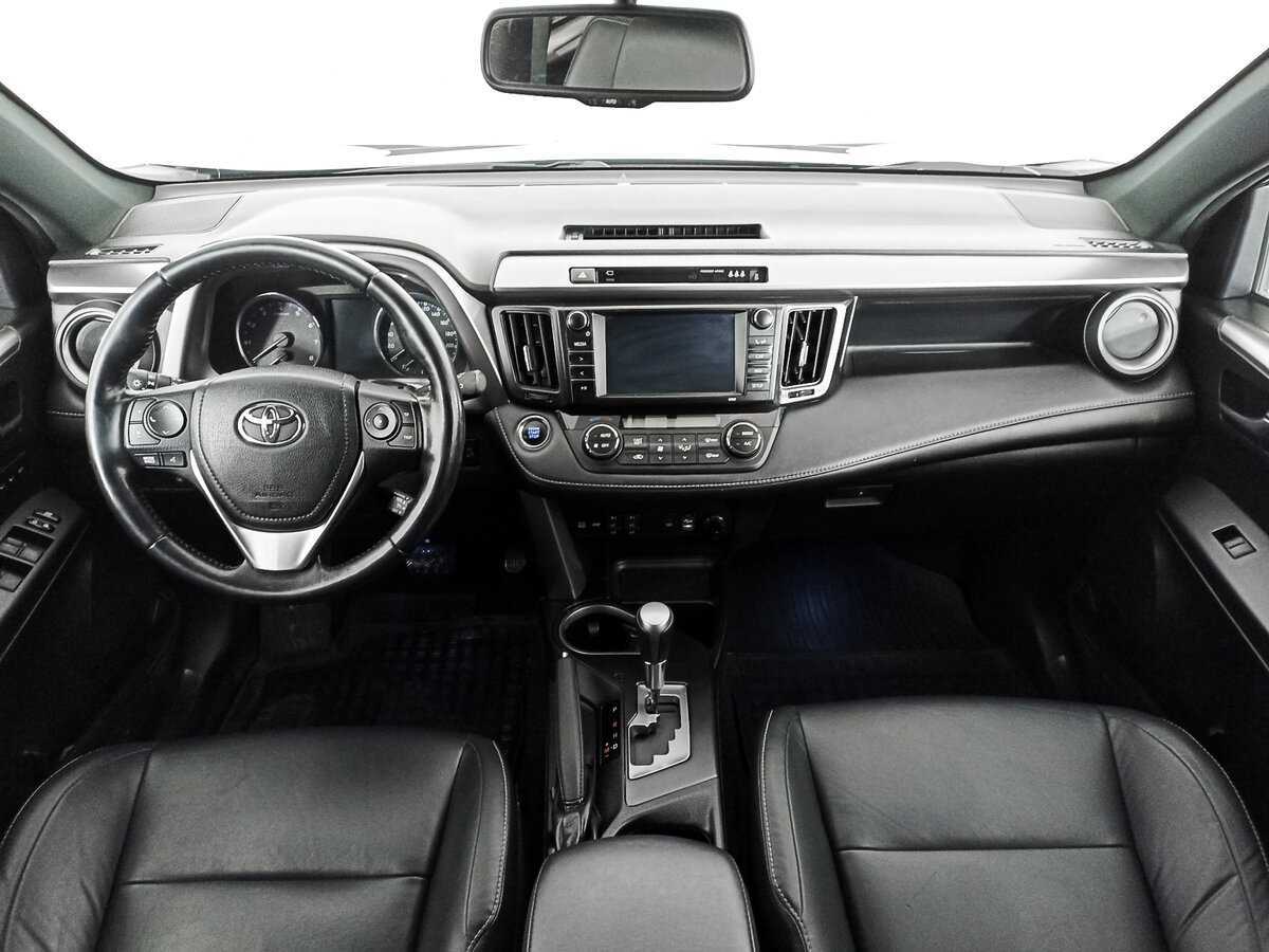 Toyota RAV4 с пробегом — 2019 год. Фото: #10