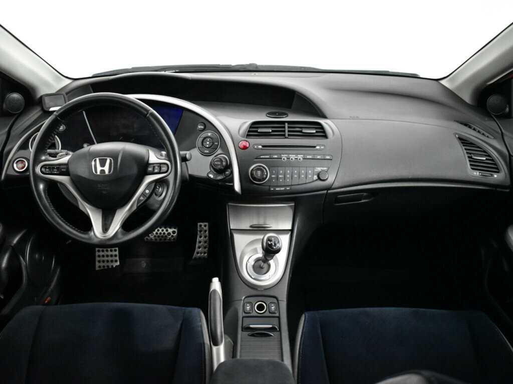 Honda Civic с пробегом — 2008 год. Фото: #9